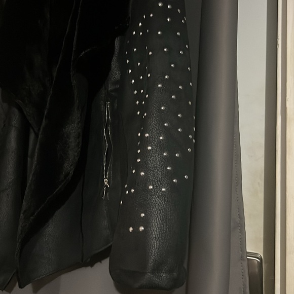 Jacket - Picture 2 of 3